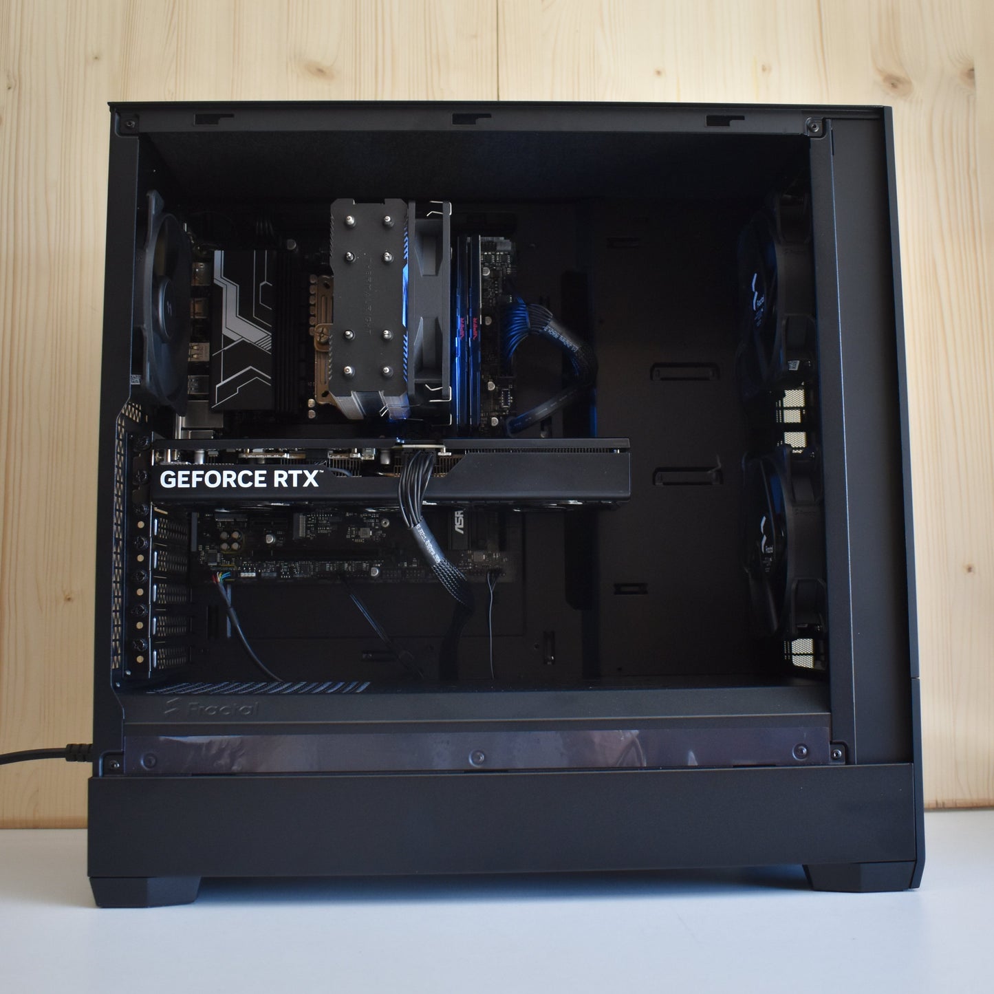 Fractal Design Pop Air Black TG Clear Tint