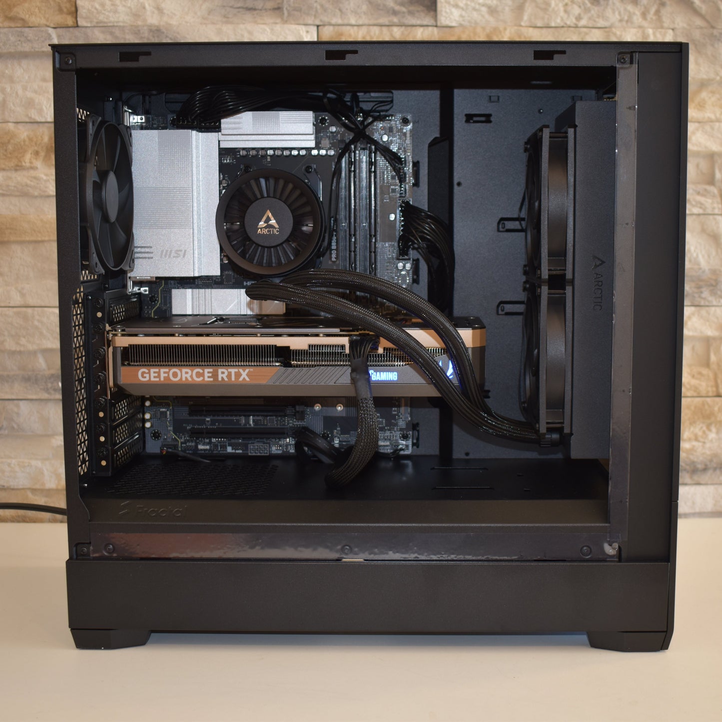 Radiance PC RTX 5070 TI - Ryzen 7 9800X3D