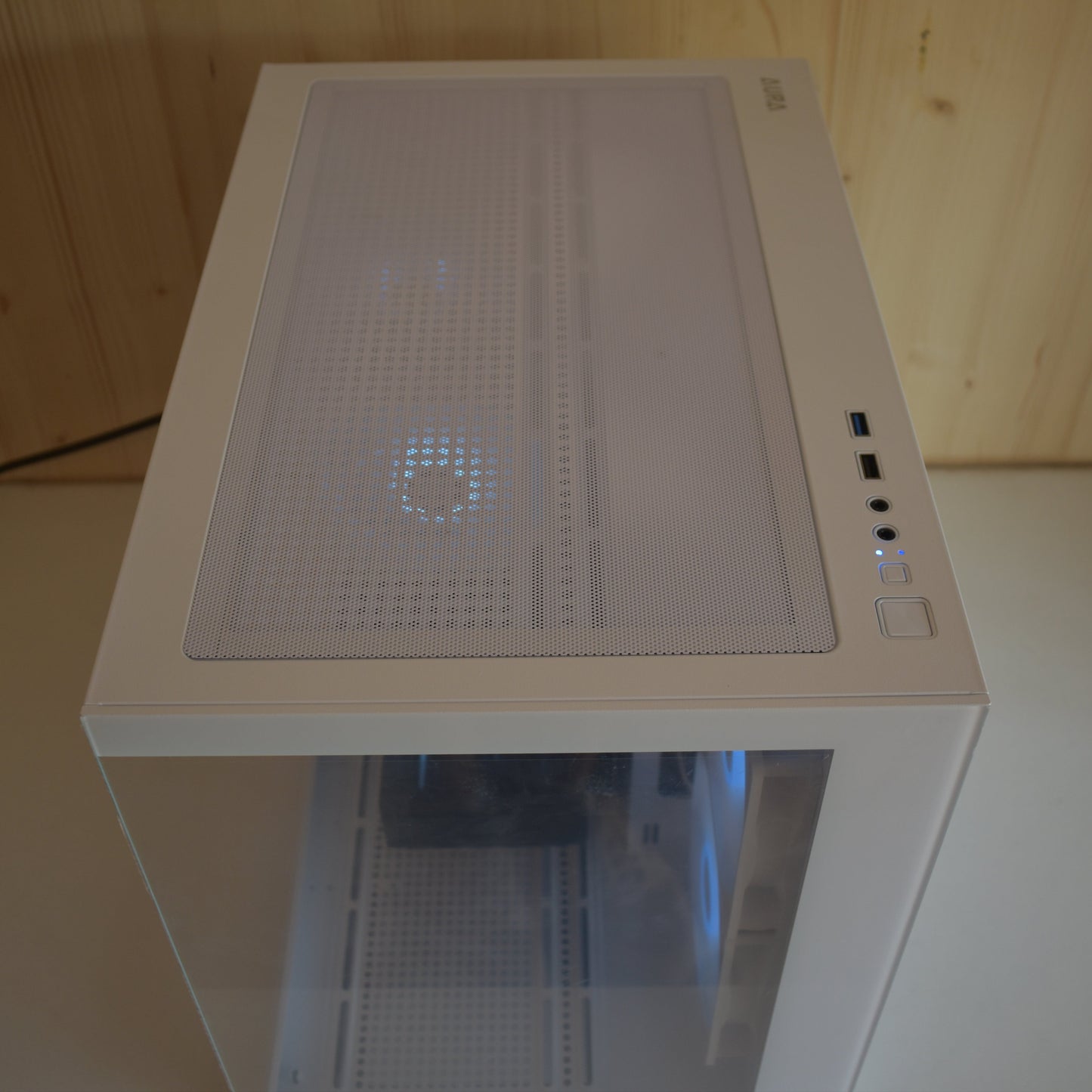 Radiance PC RTX 5060 TI 16Go - Ryzen 5 5600