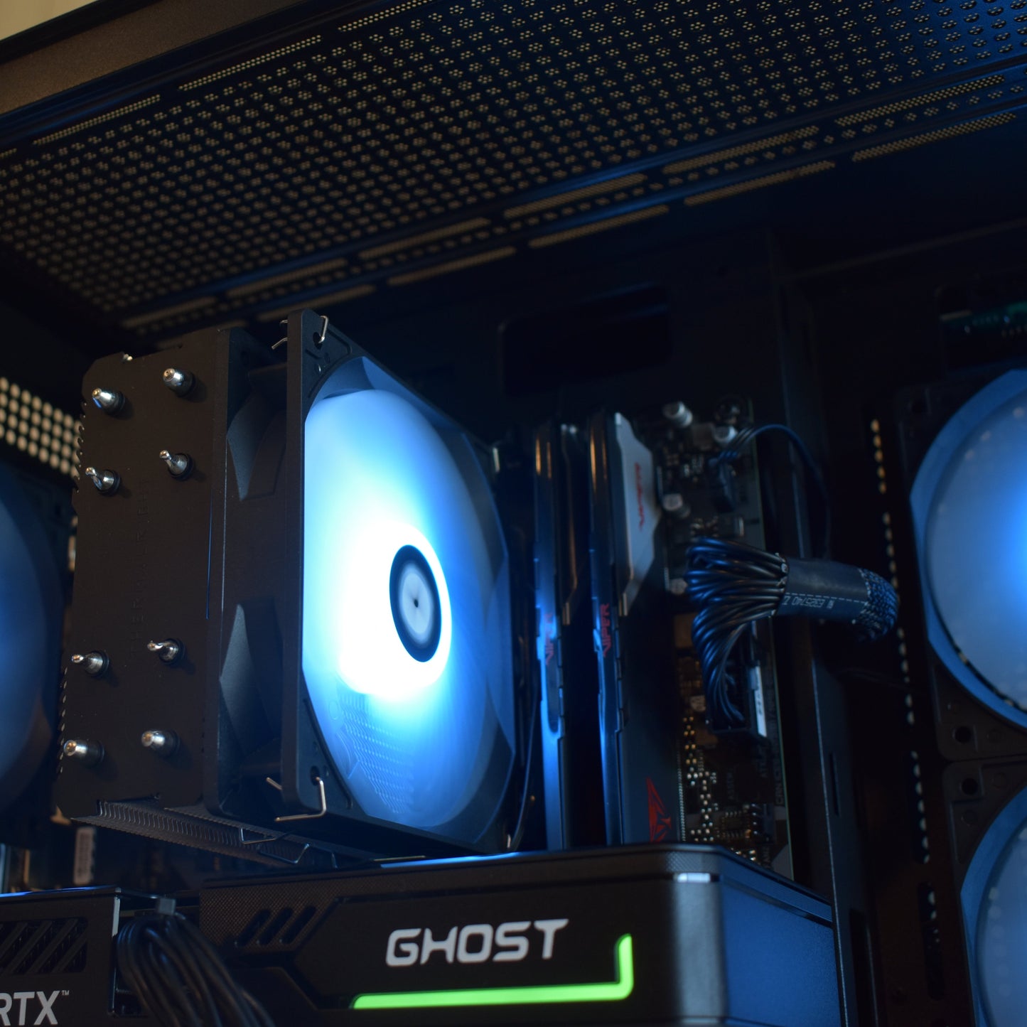 Radiance PC RTX 5060 Ti - Ryzen 7 9700X
