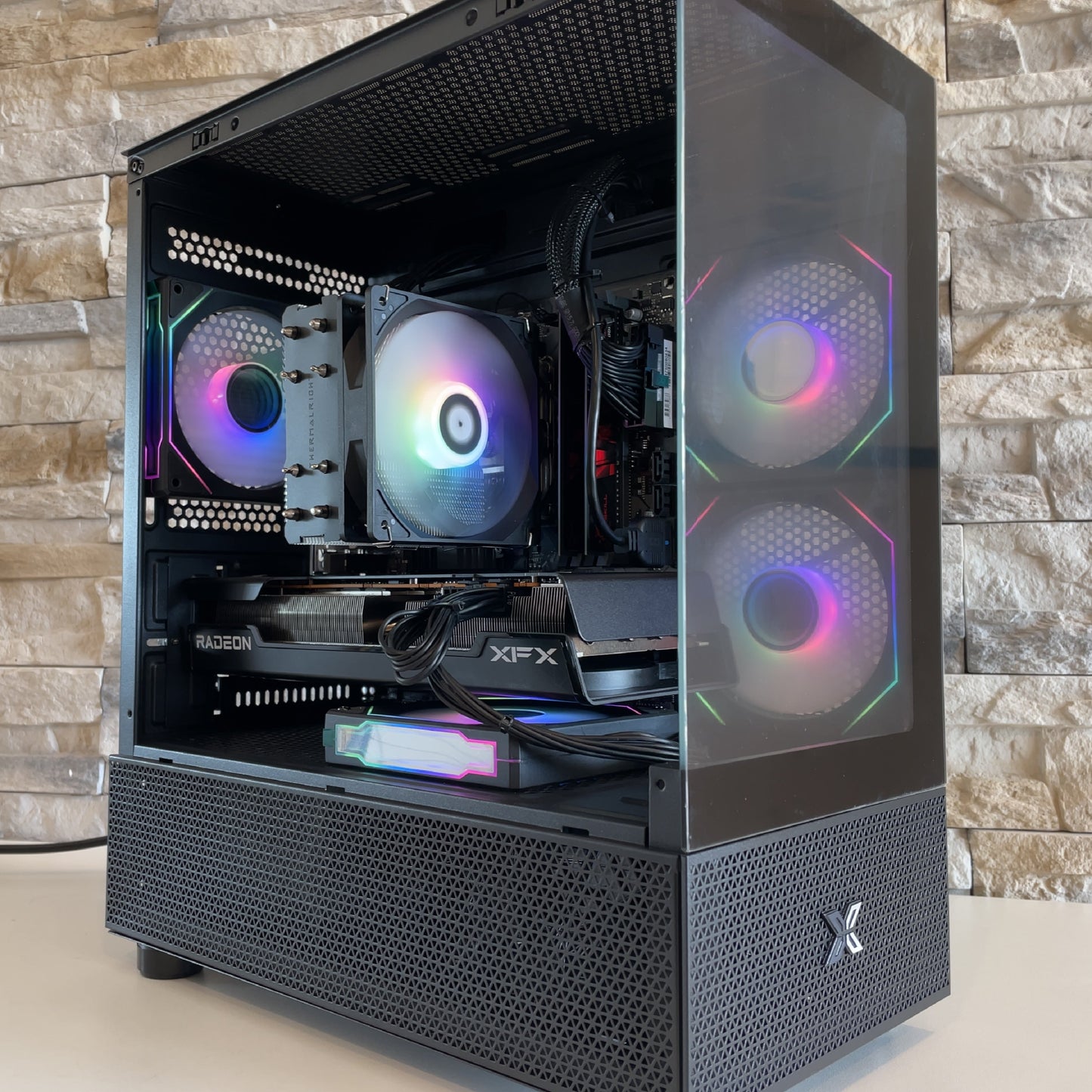 Radiance Custom RX 6750XT - Intel i5 14400F