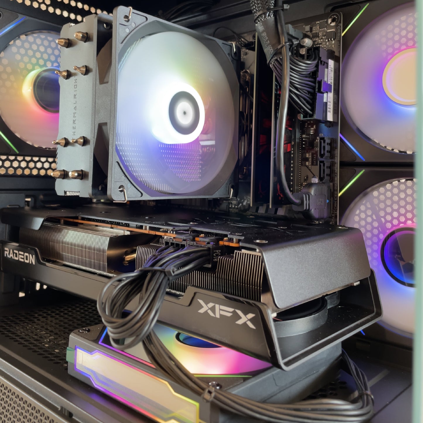 Radiance Custom RX 6750XT - Intel i5 14400F