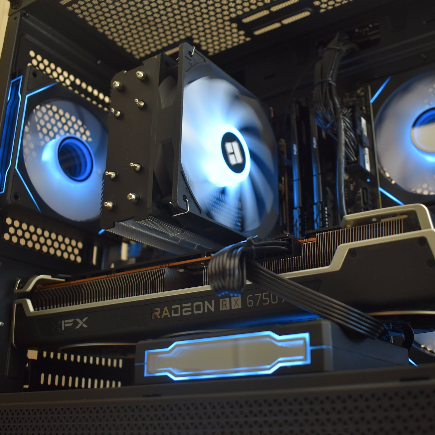 Radiance PC RX 6750XT - Intel i5 14400F