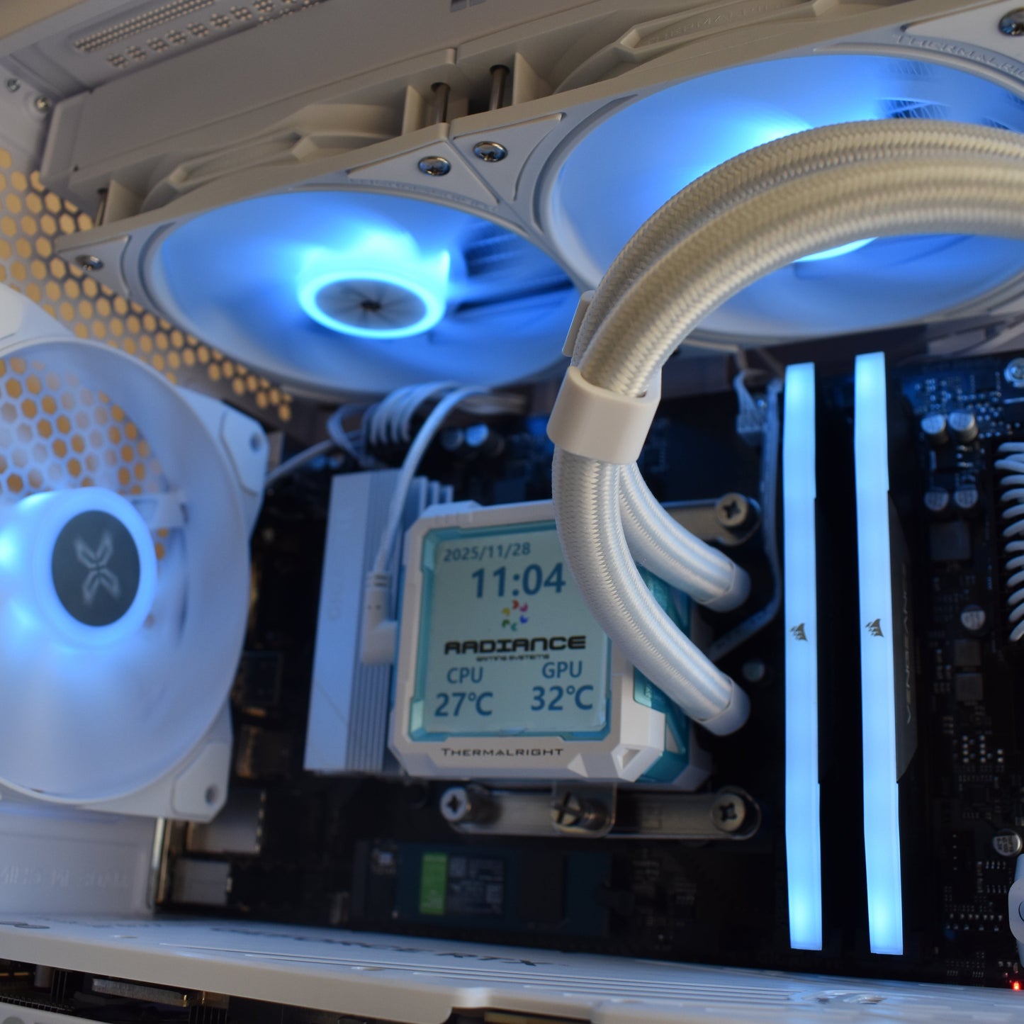 Radiance PC RTX 5070 TI - Intel I7 14700F