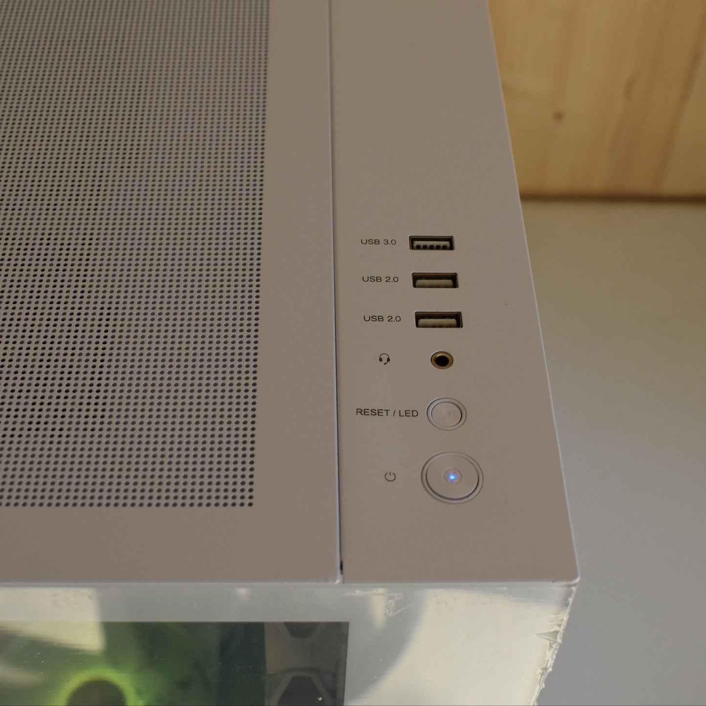 Radiance PC RTX 5070 TI - Intel I7 14700F