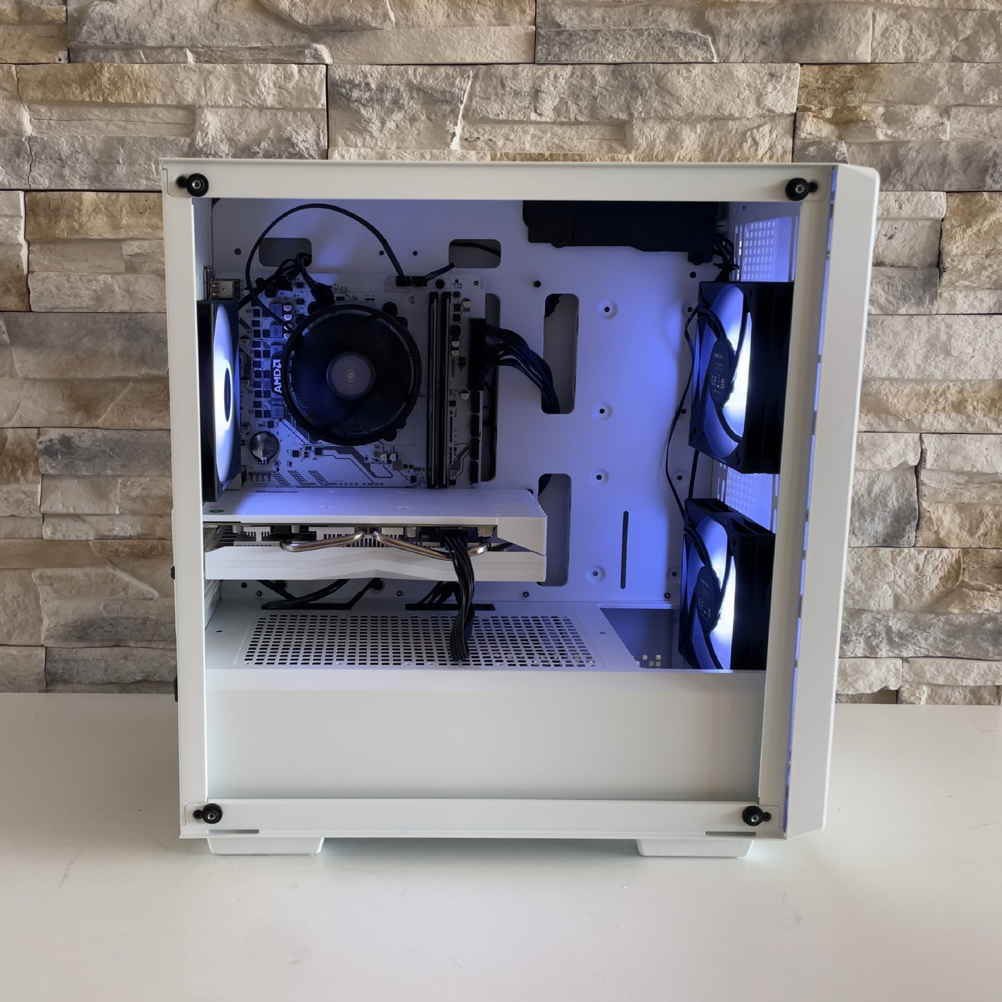 Radiance Custom RX 580 – Ryzen 5 5600 