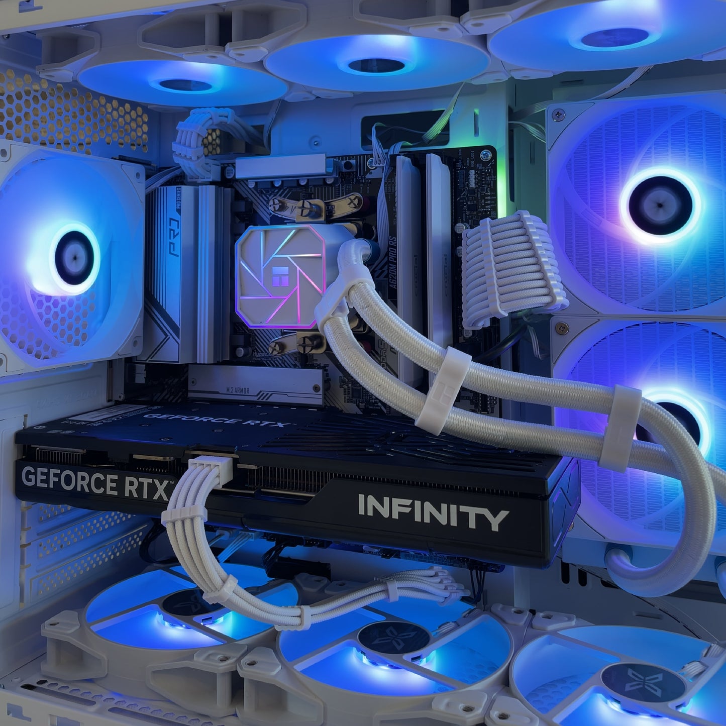 Radiance Custom RTX 5060 TI 16 GB – Ryzen 5 9600X 